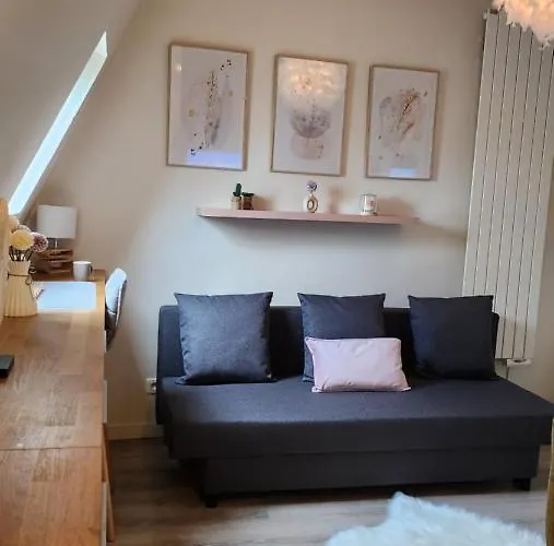 شقة Cozy 16eme - Arc De Triomphe, Champs Elysees & Trocadero *